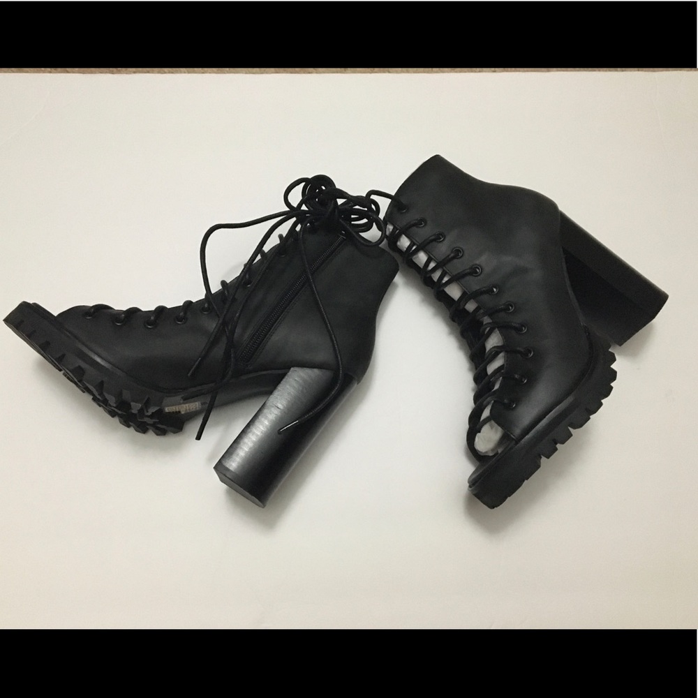 NWOT/B Free People xJeffrey Campbell Palermo Heel - Picture 5 of 16